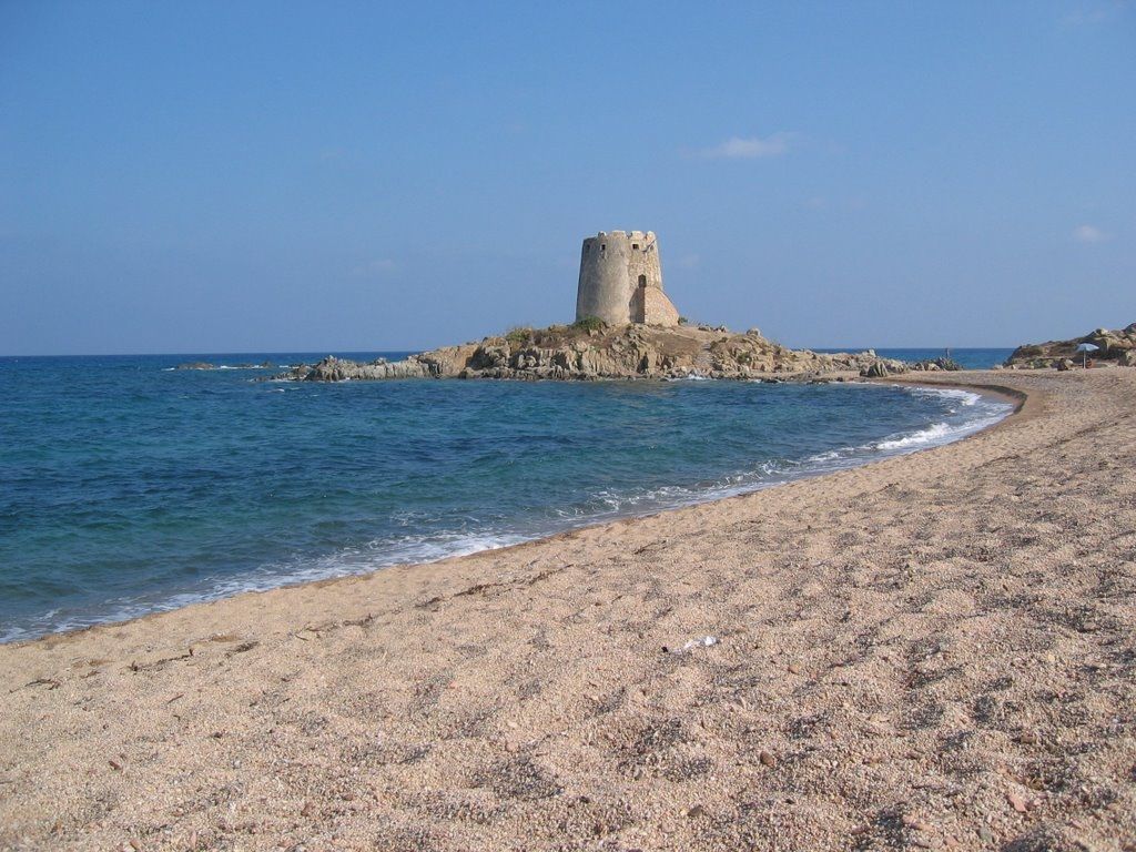 spiaggia con torre di Bari Sardo