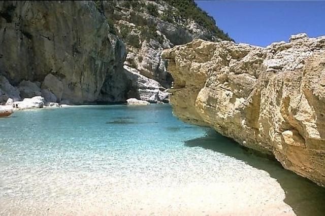 spiaggia di Cala Mariolu