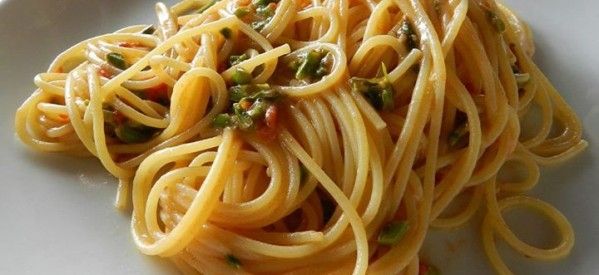 Spaghetti with Ricci and Asparagus
