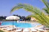 piscina del Camping Village 4 Mori